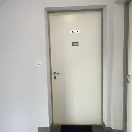Apartment Practical Nearby - Cross 6 Zurich