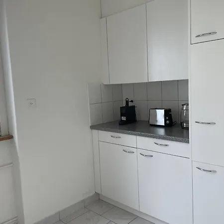 Practical Nearby - Cross 6 ציריך