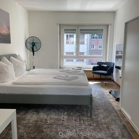 Practical Nearby - Cross 6 Apartment Zurich