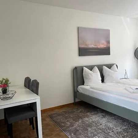 Practical Nearby - Cross 6 * Zurich